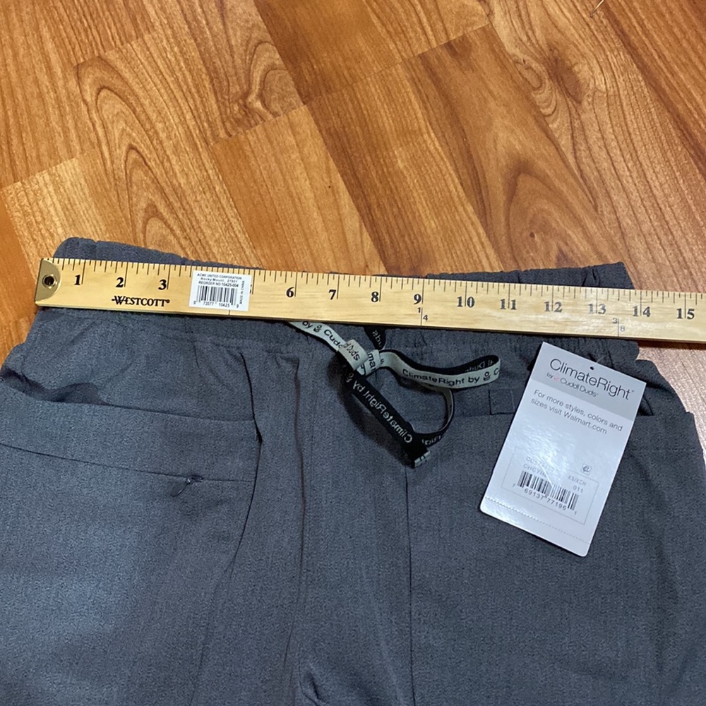 NWT XS ClimateRight by Cuddl Duds 5-Pocket Scrub Joggers - Picture 5 of 5